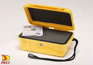 Peli 1050 waterproof protective microcase